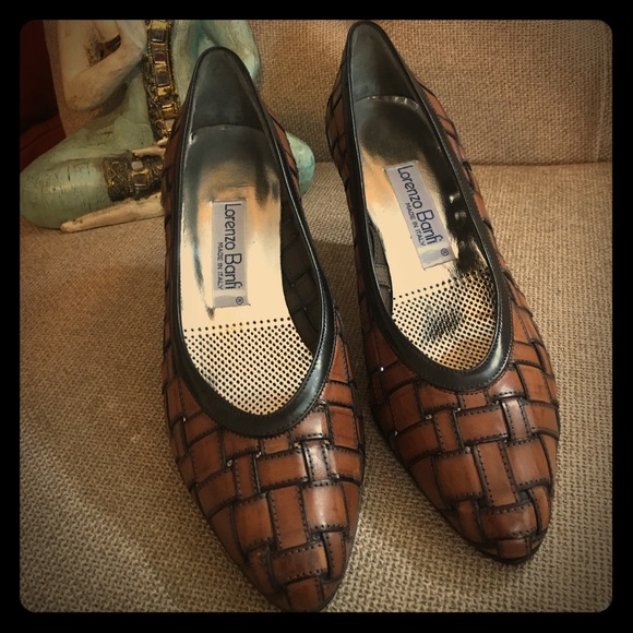 lorenzo banfi Shoes - 🆕🎉HP🎉Lorenzo Banfi Prestige Heels